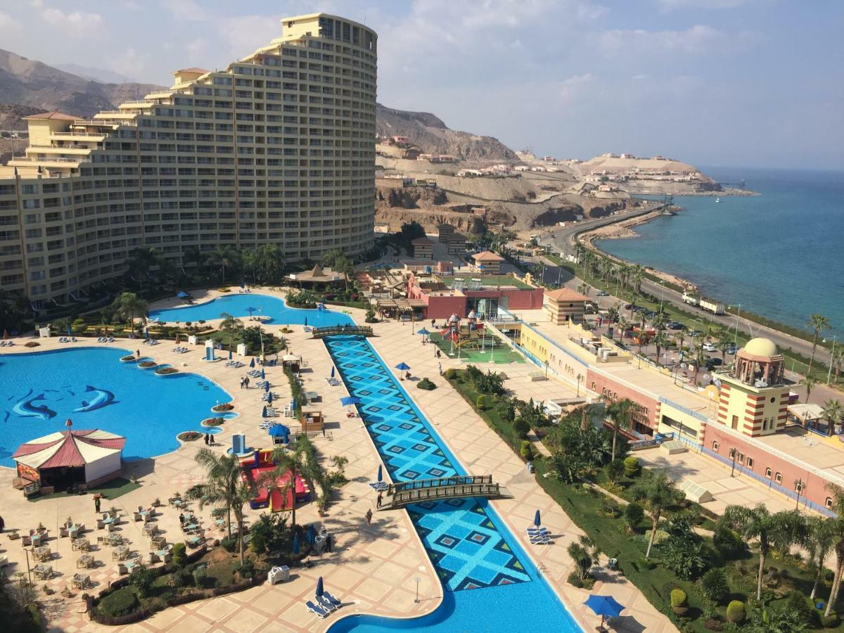 Private Chalets -Porto Sokhna Pyramids Айн-Сохна Экстерьер фото
